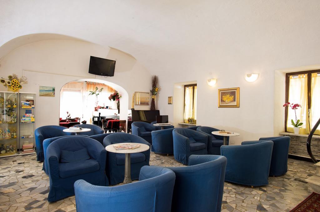 Hotel Lido Pietra Ligure Exteriör bild